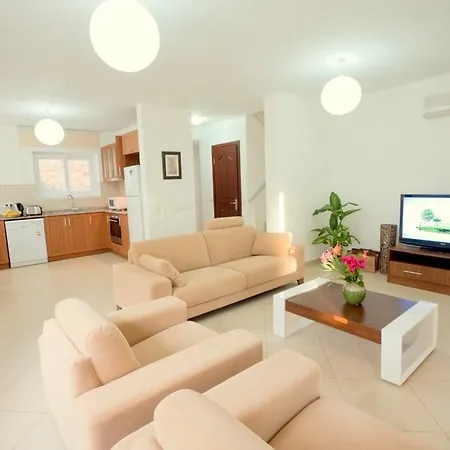 Aysegul Villa